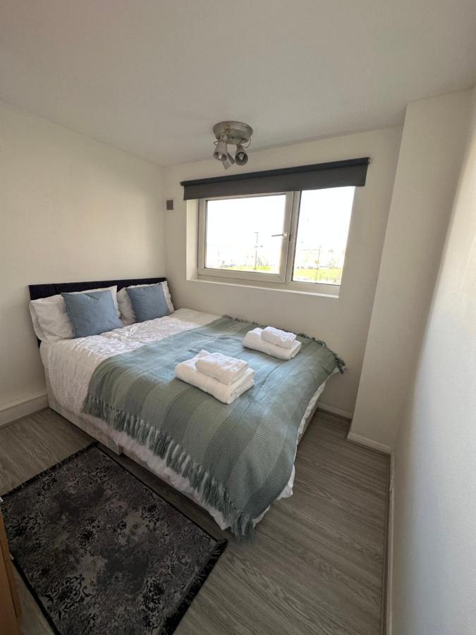 Cozy Room For Single Use 런던 외부 사진